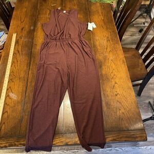 Old Navy Active Breathe On Jumpsuit  Women's Size Medium Maroon